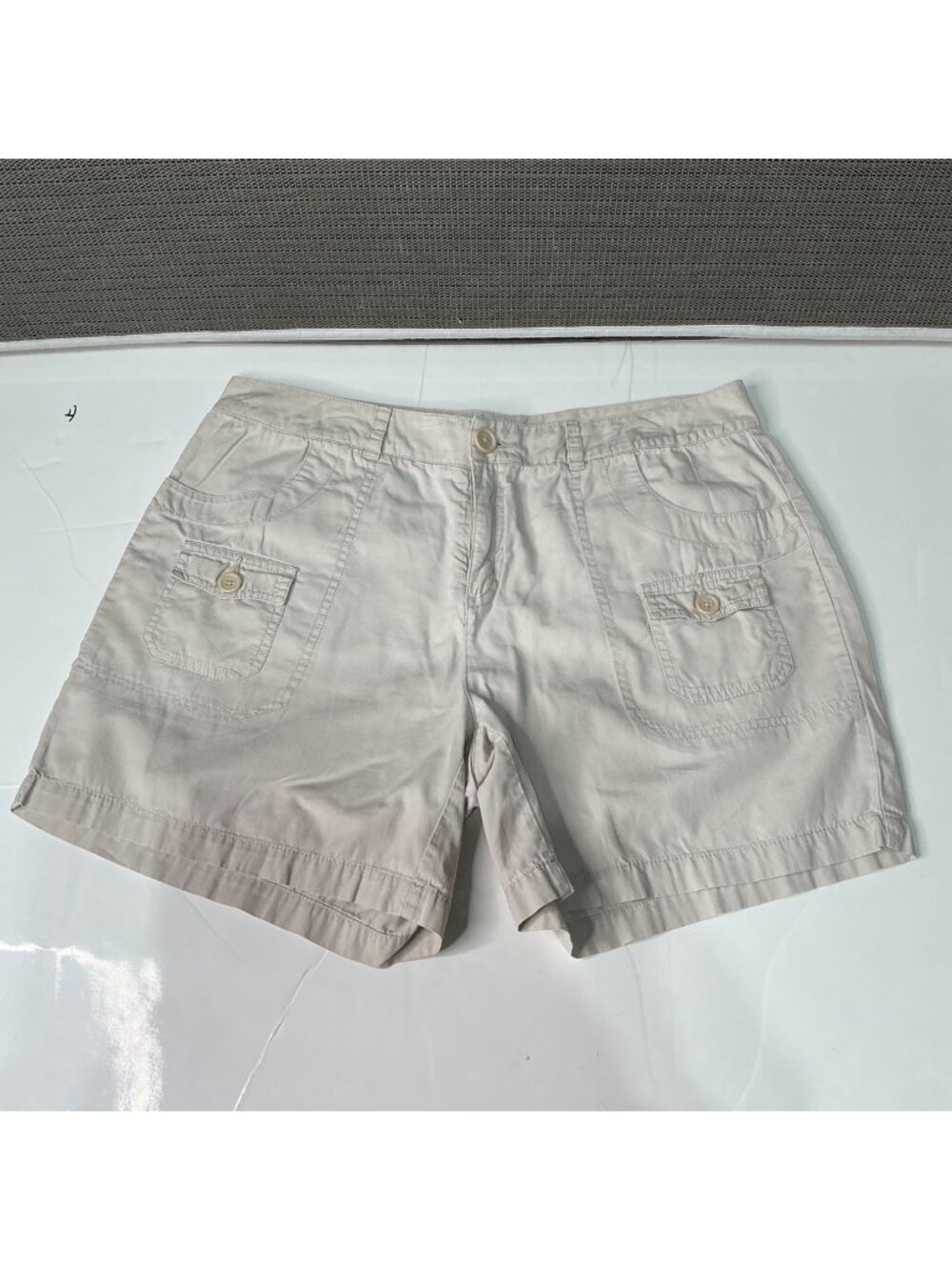 Bass Women's Stretch Beige Cargo Shorts Size 12 100% Cotton With Pockets